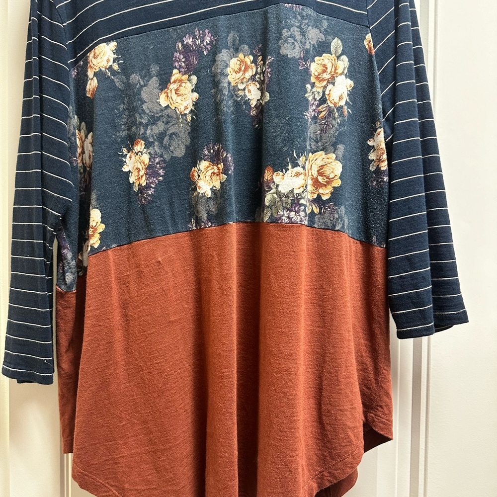 Maurices 24/7 size o quarter sleeve shirt